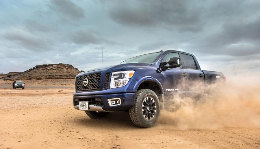  Nissan Titan Pro4X Crew Cab 2018 года  (фото 10 из 26)